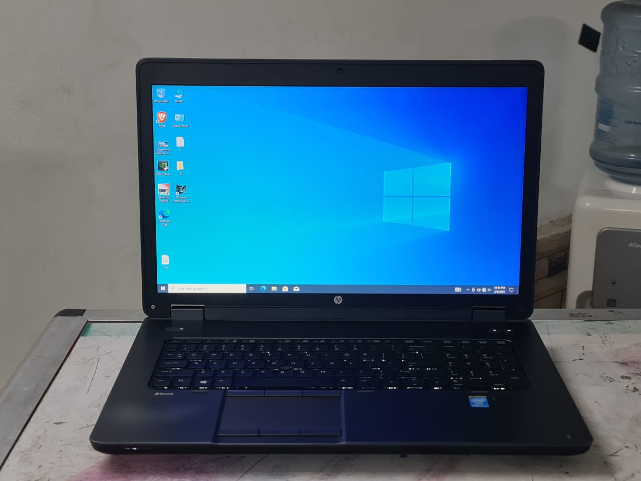 hp zbook 17 g2 , i7 – 4700mq , ram 8g, hdd 500 + 128 ssd – nvidea k3100 اعلي مواصافات لابتوب بيشغل كل الالعاب الحديثة وكل برامج الجرافيك