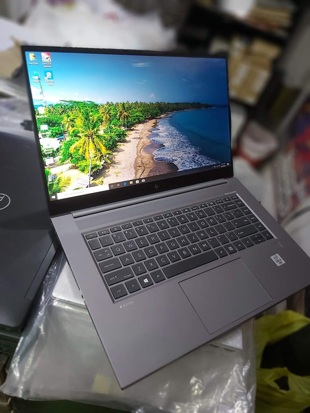 HP Zbook 15 G7 studio i710