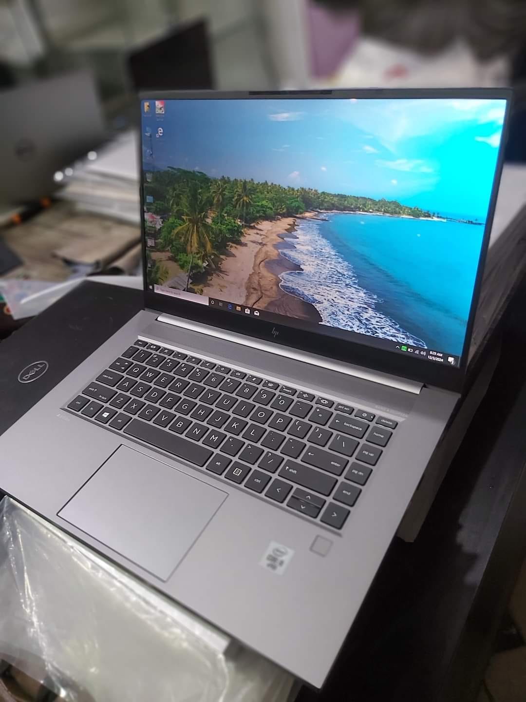 HP Zbook 15 G7 studio i710