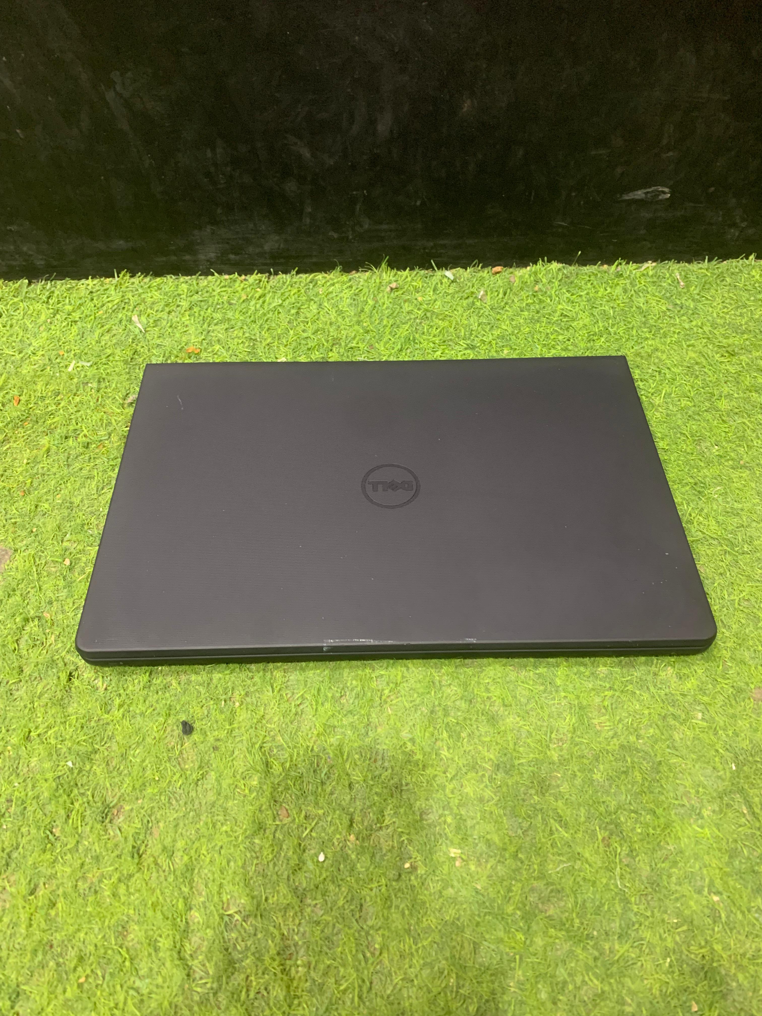 Dell Vostro 3559 - 4
