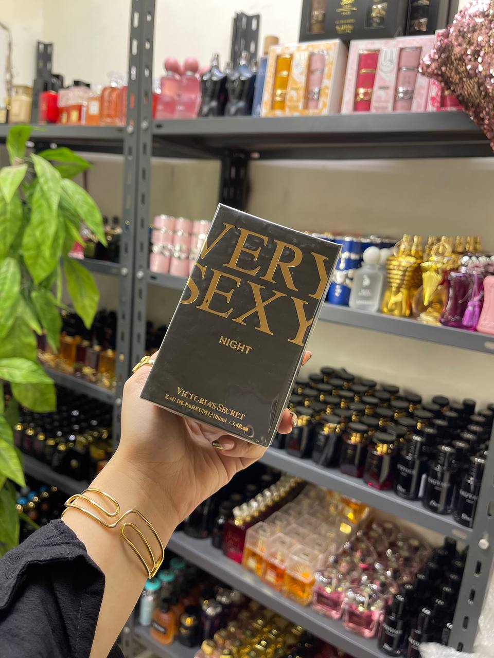 عطور استراد اوريجنال بكميات