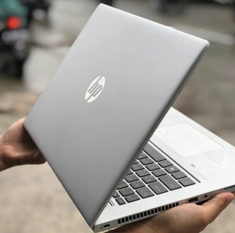 ⁦HP ELITEBOOK 745 G5 (Ryzen 5 Pro 2500U, SSD 256g, ram 8g ddr4) Laptop⁩ - الصورة ⁦4⁩