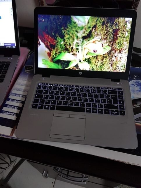 ⁦وحش الالعاب وبرامج الجرافيك hp 745 g3 برسسور amd a10 الجيل الثامن بهاردين 256جيجا اس اس دس وهارد 320 جيجا مع رامات 16 جيجا⁩ - الصورة ⁦4⁩