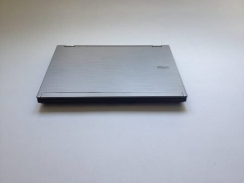 ⁦DELL LATITUDE E6410  اقوي لابتوب للتحمل وارخصهم سعرا كور اي5 بهارد 100 جيجا ورام 6 جيجا⁩ - الصورة ⁦4⁩