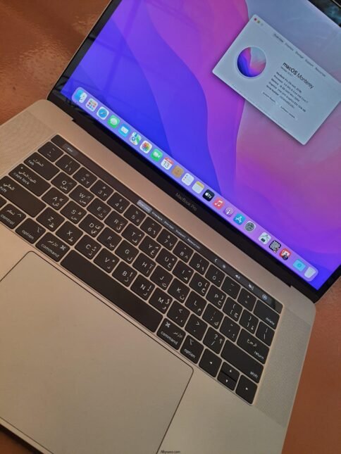 ⁦Apple macbook Pro 2018 . Processor core i7  Ram 16  Hard 512 giga m2⁩ - الصورة ⁦3⁩
