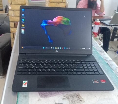 ⁦HP اتش بي بافليون 15s-15s-eq1001ne - معالجAMD Ryzen 3-3250U dual - رامات 4 جيجا بايت - هارد 256 جيجا بايت SSD - جرافيك AMD Radeon Integrated Graphics - شاشة 15.6 بوصة HD - ويندوز11 - اسود⁩ - الصورة ⁦2⁩