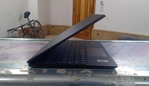 ⁦HP اتش بي بافليون 15s-15s-eq1001ne - معالجAMD Ryzen 3-3250U dual - رامات 4 جيجا بايت - هارد 256 جيجا بايت SSD - جرافيك AMD Radeon Integrated Graphics - شاشة 15.6 بوصة HD - ويندوز11 - اسود⁩ - الصورة ⁦10⁩