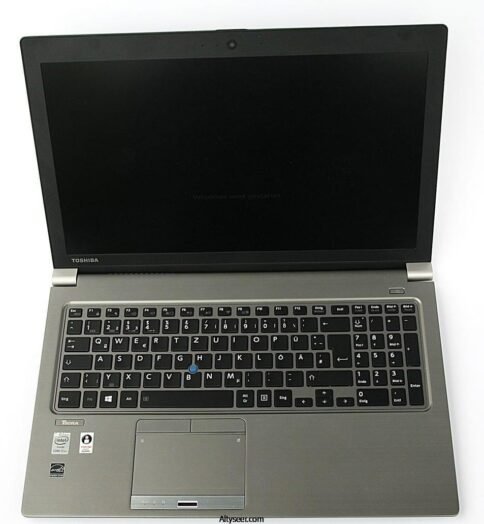 ⁦لابتوب Toshiba x40-d منتهي الشياكة - منتهي السرعه وافضل سعر بروسيسور i7 جيل سابع رامات8 هارد256 اس اس دي بشاشة 14 fhd وزن خفيف مع قوة بنيته⁩ - الصورة ⁦5⁩