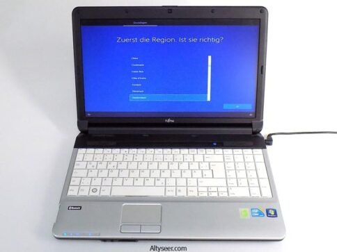 ⁦Fujitsu LIFEBOOK A530 15.6" WXGA i5-460M 2.53GHz 4GB 320g DVD⁩ - الصورة ⁦2⁩